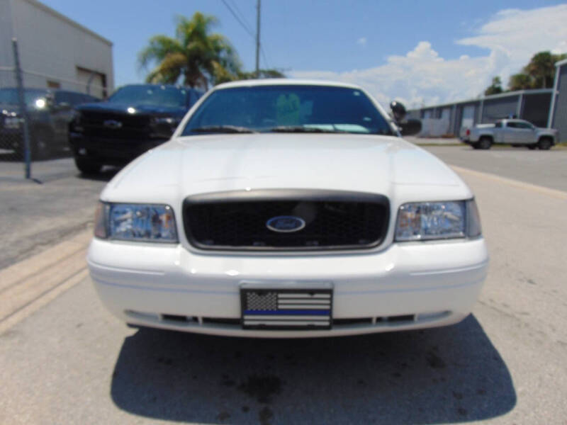 ford crown victoria 2011 2FABP7BV4BX179434 image ford crown victoria 2011 2FABP7BV4BX179434 image